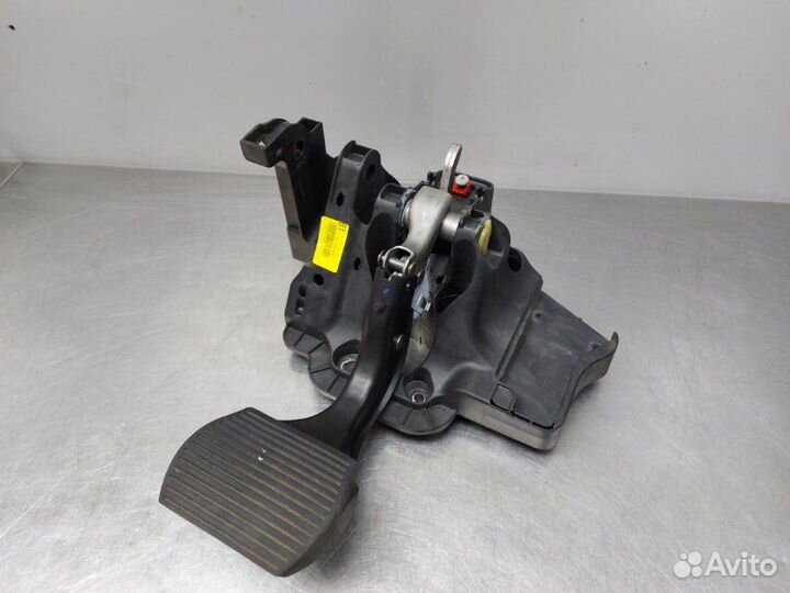 Педаль тормоза Opel Corsa D Z14XEP 2006-2014