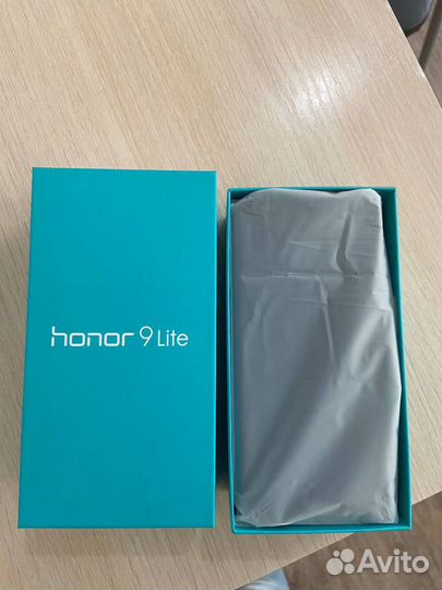 HONOR 9 Lite, 3/32 ГБ