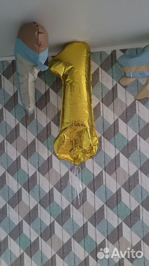 Фотозона на 1 годик шарики растяжка