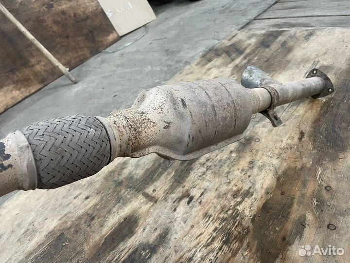 Приемная труба катализатор Нива 21214 21213 Niva