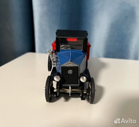 Советская модель 1:43 амо F15 СССР