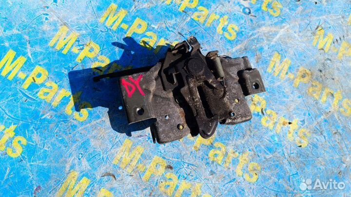 Замок капота Mazda Demio DY3W DY5W 2004