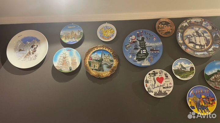 Декоративные тарелки из разных стран 75шт