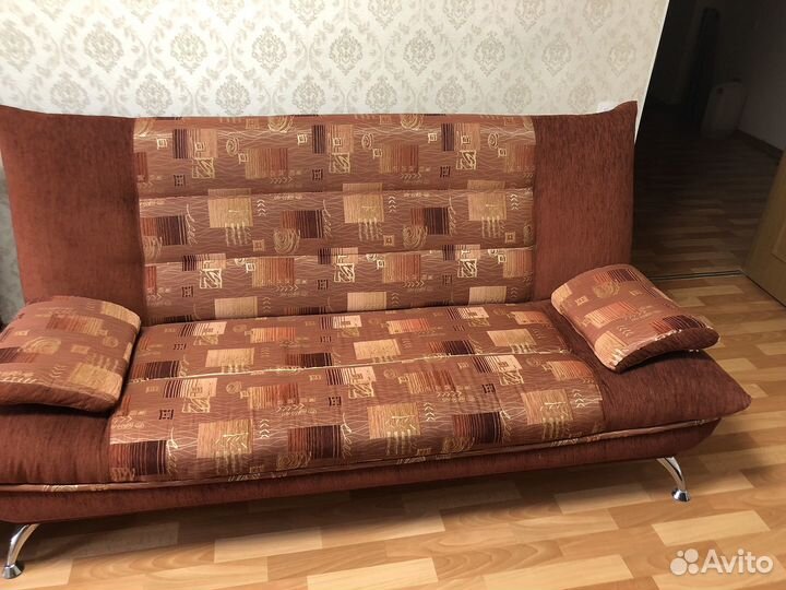 Диван и два кресла