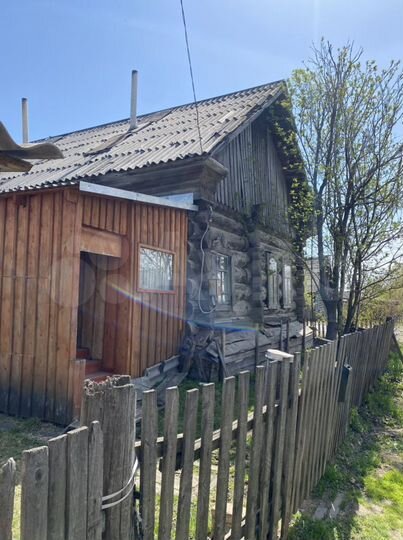 Дом 30 м² на участке 8 сот.