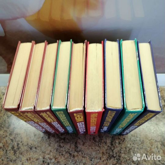 Книги, детективы, серия 