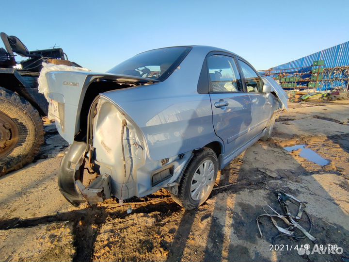 В разборе Suzuki Liana 2001-2007