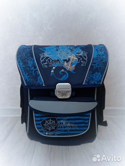 Ранец школьный для мальчика новый