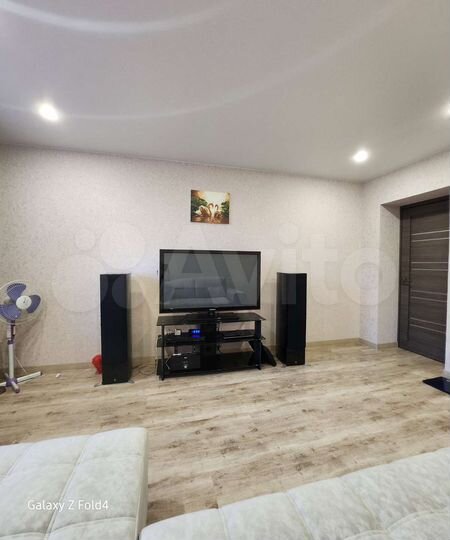 3-к. квартира, 56 м², 1/5 эт.