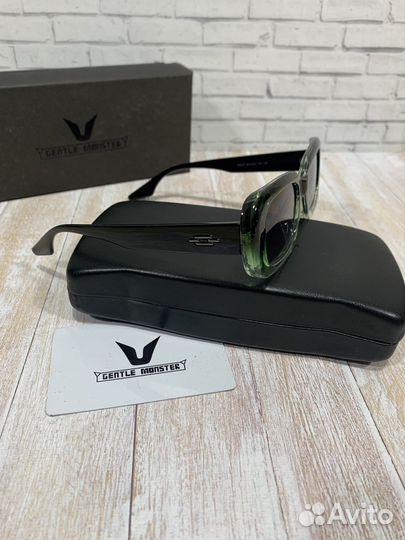 Солнцезащитные очки Gentle Monster