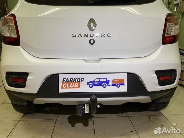 Фаркоп для Renault Sandero Stepway 2014- н.в