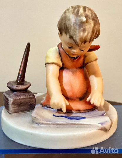 Фарфоровые фигурки детей. Цена за одну. Hummel