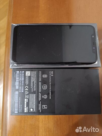 Xiaomi Mi 8, 6/64 ГБ