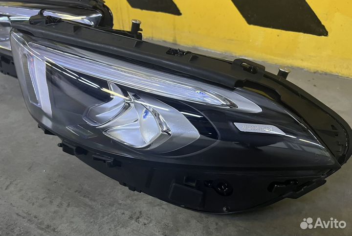 Фары на Mercedes W177 Aкласс LED 23