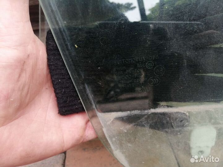 Стекла на митсубиси аутлендер