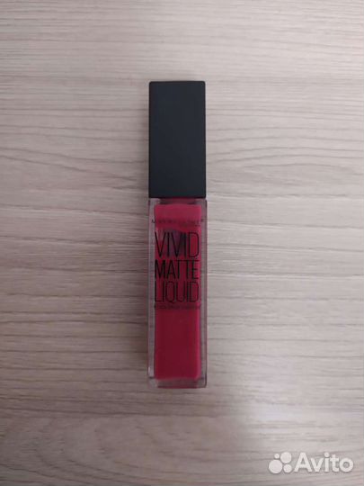 Maybelline помада