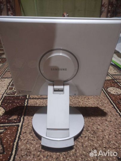 Монитор Samsung SyncMaster 173p