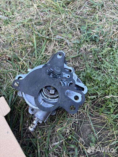 Вакумный насос пассат б6