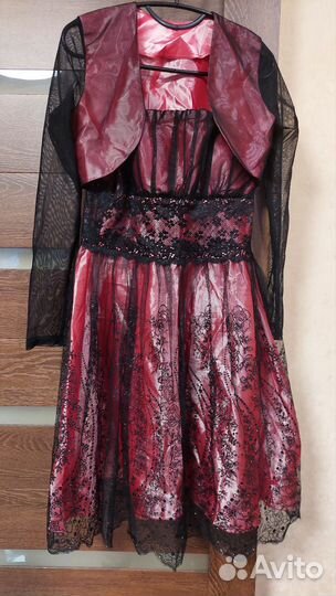 Платье на девочку