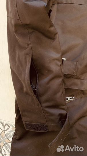 Горнолыжный комбинезон