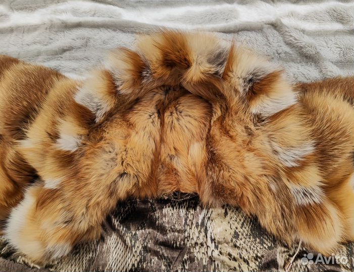 Натуральная шуба, лиса, состояние хорошее