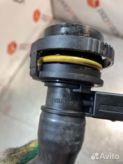 Клапан вентиляции картерных газов Mercedes C-Class