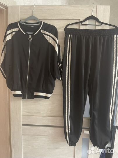 Продам женскую одежду