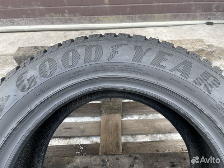 Goodyear UltraGrip+ SUV 235/60 R18