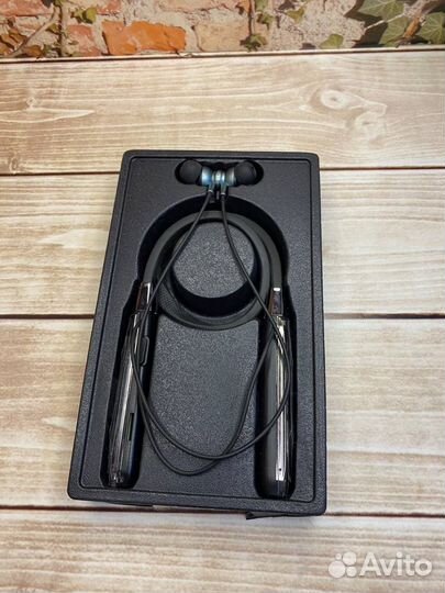 Беспроводная гарнитура вставная спортивная RB-S20