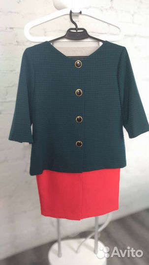 Новый костюм 46 р