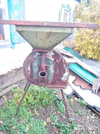 Крупорушка зернодробилка