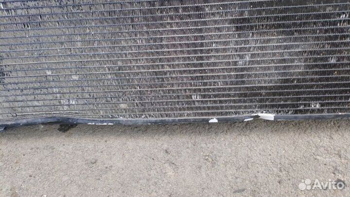 Радиатор охлаждения Audi A8 D3 6.0 BHT 2008