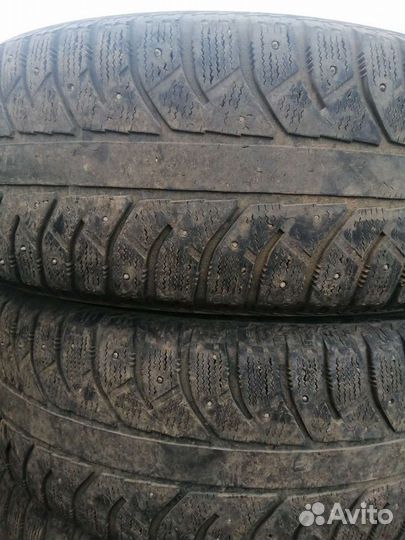 Bridgestone Ice Cruiser 7000 265/65 R17