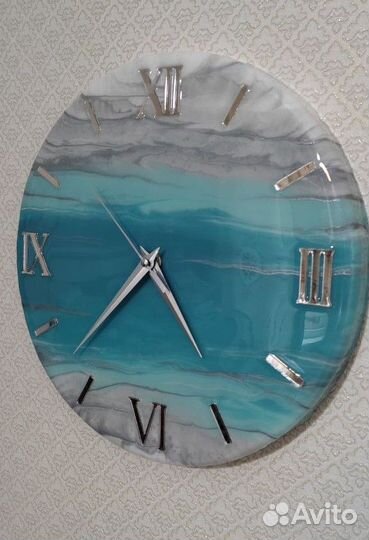 Часы из эпоксидной смолы