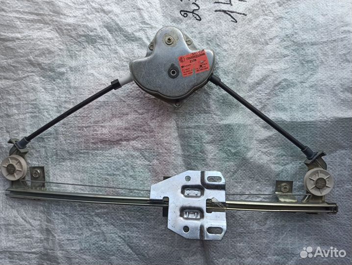 Стеклоподъемник механический Ваз 2108 2109 новый