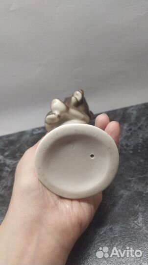 Фарфоровый мишка