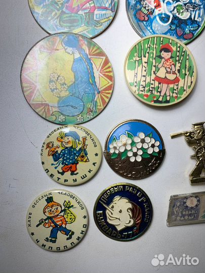 22 шт одним лотом Детские новогодние значки СССР