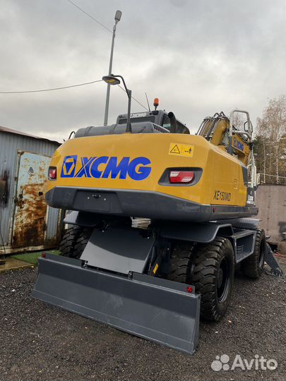 Водитель колесного экскаватора