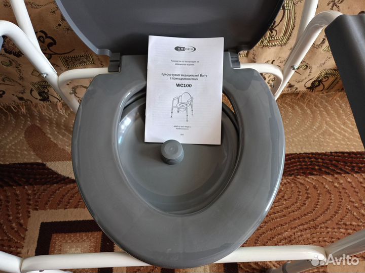 Кресло-туалет медицинский Barry WC100