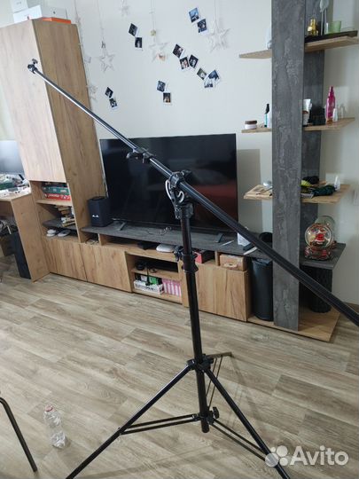 Стойка с журавлем для светового оборудования