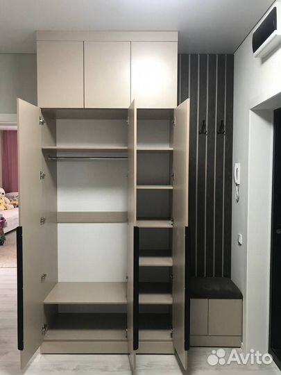 Прихожая на заказ в Краснодаре. Монтаж бесплатно