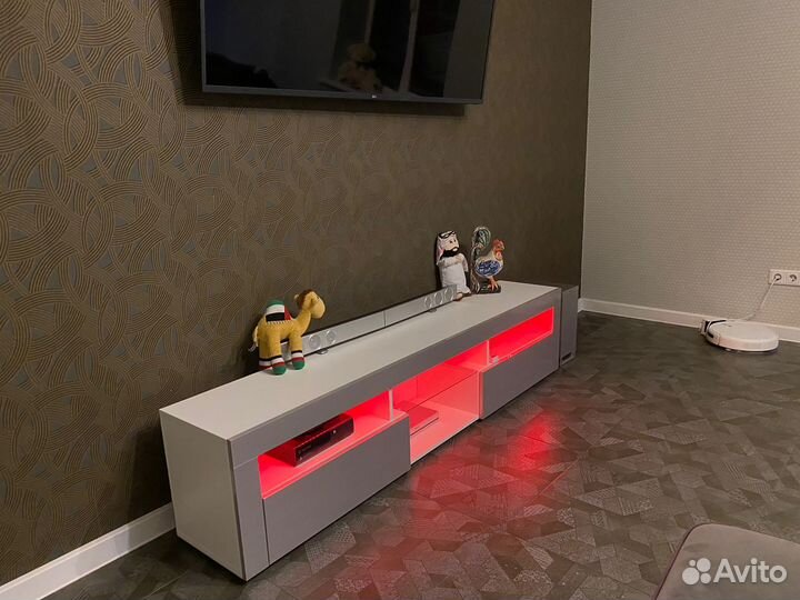 Тумба под телевизор