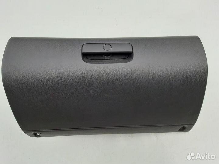 Крышка бардачка Skoda Octavia A4 Tour