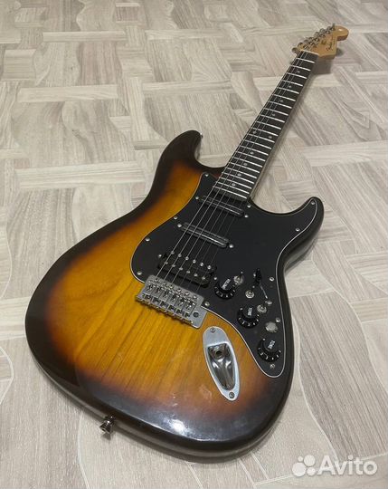 Электрогитара Fender Stratocaster