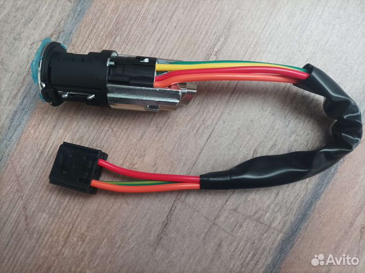 Замок зажигания лада Ларгус 2012-г