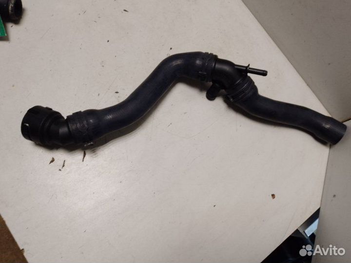 Патрубок охлаждения Volkswagen Golf Iv/Bora