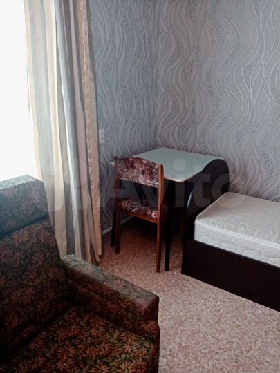 Комната 16 м² в 5-к., 2/2 эт.