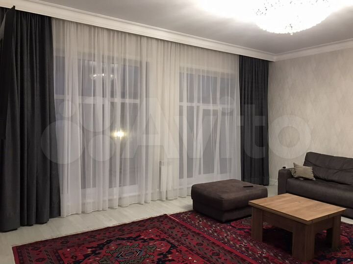 Дом 210 м² на участке 4,5 сот.