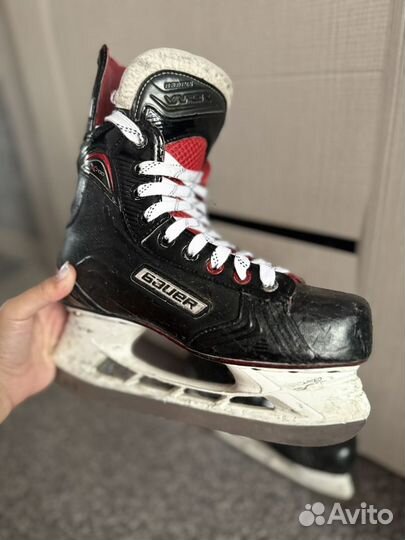 Хоккейные коньки bauer vapor x700 х700