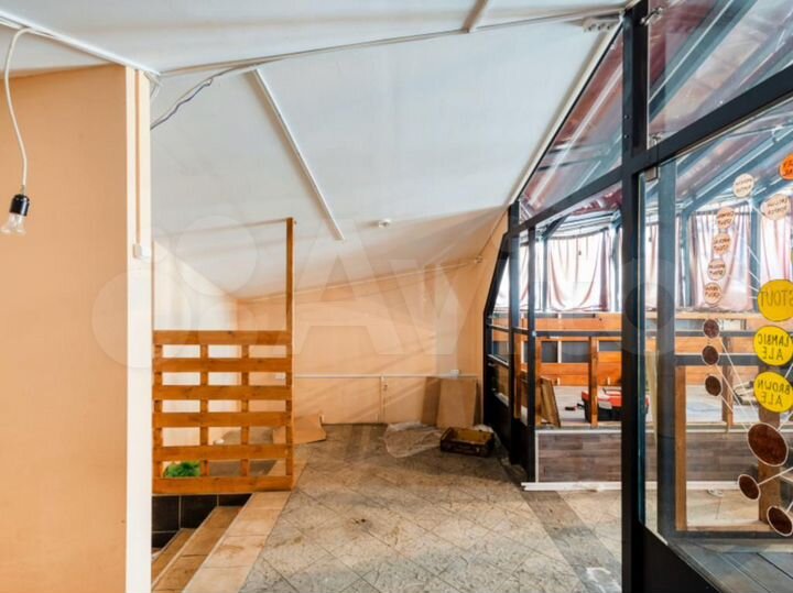 Помещение в Перинных Рядах под кафе